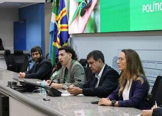 Maconha virou "remédio santo" para reciclador que sofre com dores e epilepsia Maconha virou "remédio santo" para reciclador que sofre com dores e epilepsia