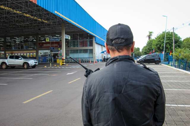 Pol&iacute;cia Federal muda regras para cursos de vigilantes e exige mais escolaridade