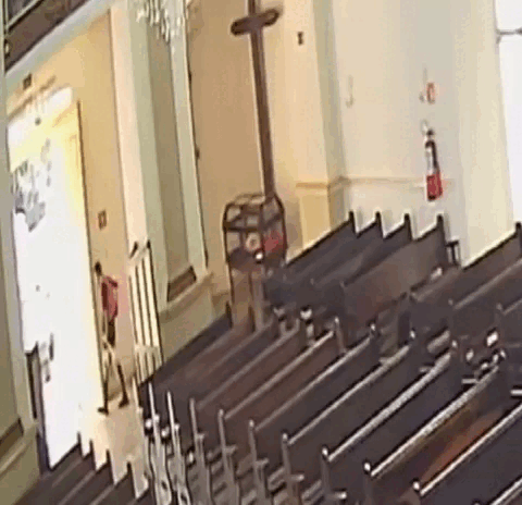 Ap&oacute;s furto em catedral, imagem de Nossa Senhora &eacute; encontrada escondida