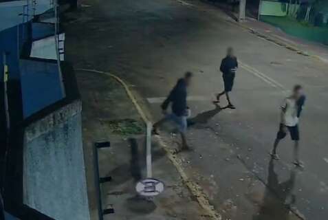 Agetran alerta para riscos de danos e furtos em placas de tr&acirc;nsito