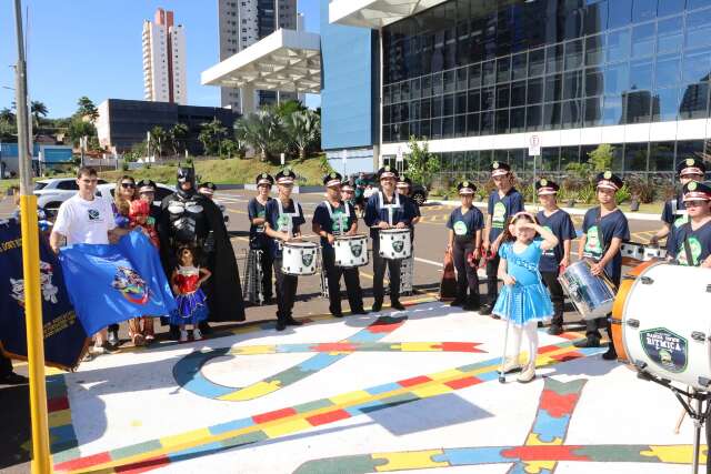 Ativa&ccedil;&atilde;o de vagas para autista em estacionamento vira at&eacute; "evento" na Capital