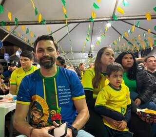 Fé na padroeira e torcida se misturam em dia de festa na Perpétuo Socorro Fé na padroeira e torcida se misturam em dia de festa na Perpétuo Socorro