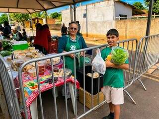 Recicl&aacute;veis viram moeda para comprar alimentos da agricultura familiar