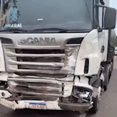 Acidente na BR-163 deixa uma pessoa morta e causa fila de 10 km na estrada