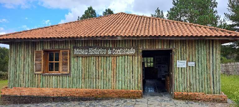 Fui atrás de uma guerra esquecida e encontrei minhas origens
