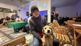 Boby tem roupa de sair, curte samba em bar e já escapou de sequestro Boby tem roupa de sair, curte samba em bar e já escapou de sequestro