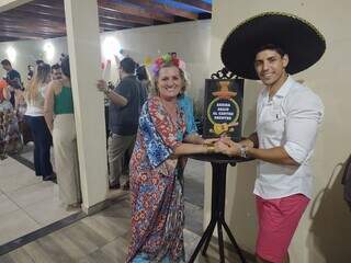 Filho corre 19 km para homenagear mãe que enfrentou câncer por 19 anos Filho corre 19 km para homenagear mãe que enfrentou câncer por 19 anos