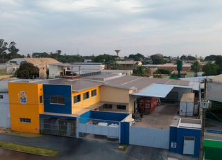 Pastel D&rsquo;Ouro completa 30 anos e leva sabor da f&aacute;brica direto &agrave; casa do cliente