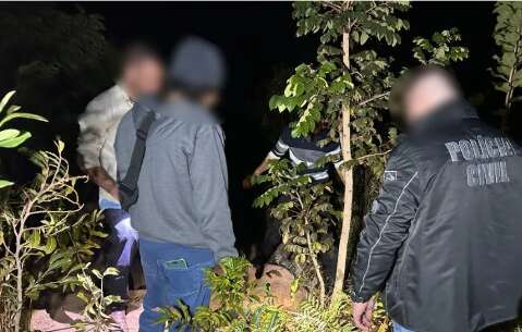 Jovem &eacute; encontrado morto e enterrado com marca de paulada na cabe&ccedil;a