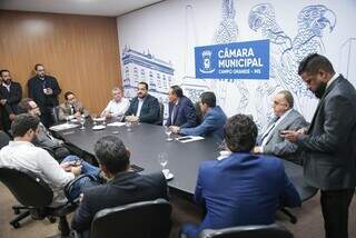 Em primeira ida à Câmara, titular da Sisep diz ter dobrado ritmo de tapa-buracos Em primeira ida à Câmara, titular da Sisep diz ter dobrado ritmo de tapa-buracos