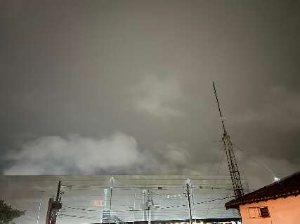 Com garoa e 11&deg;C, Capital tem noite mais fria do ano at&eacute; agora