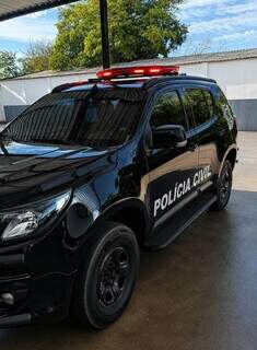 Após 19 anos de agressões, violência termina com filho esfaqueado no pescoço Após 19 anos de agressões, violência termina com filho esfaqueado no pescoço