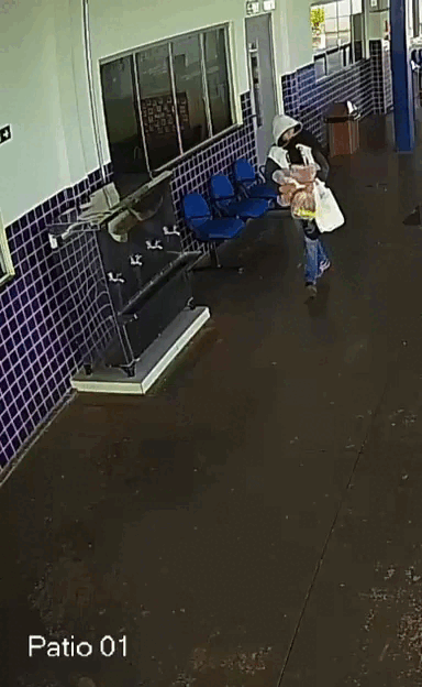 Com direito a sacola de frios, ladr&atilde;o faz limpa na merenda de escola