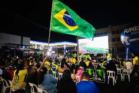 Chuva e frio provocam cancelamento da Cidade da Copa nesta noite