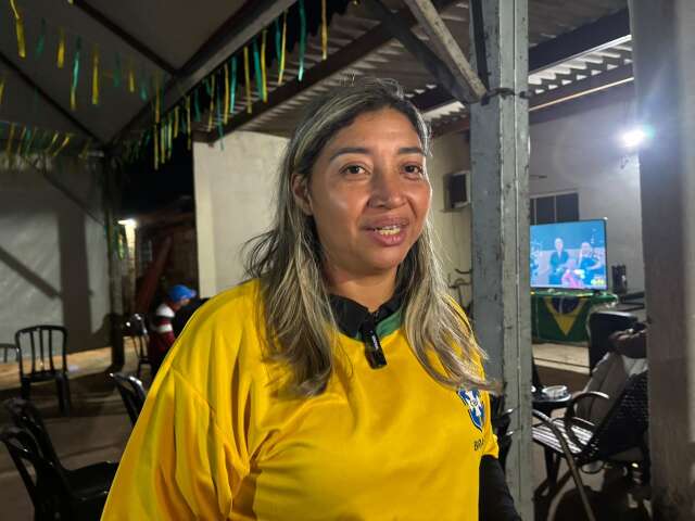 "Ele ia chutar, mas o Endrick gritou", diz m&atilde;e de &Eacute;derson sobre lance criticado