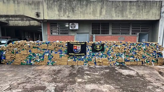 Caminh&atilde;o de empresa de Dourados &eacute; apreendido com 4,3 toneladas de maconha em SP