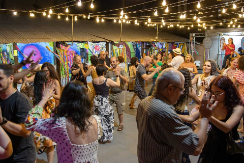 Feira na Casa de Cultura ter&aacute; comida nordestina e 'aul&atilde;o' coletivo de forr&oacute; 