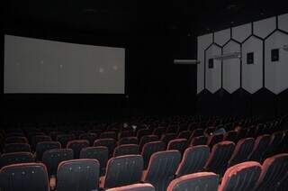 Ap&oacute;s 3 leil&otilde;es em 4 meses, Sesc segue com balne&aacute;rio e cinema encalhados