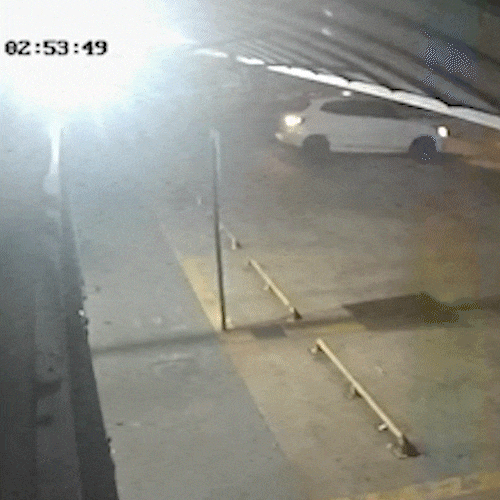 &ldquo;Voc&ecirc; destruiu minha fam&iacute;lia&rdquo;: homem amea&ccedil;a personal e carro invade est&uacute;dio