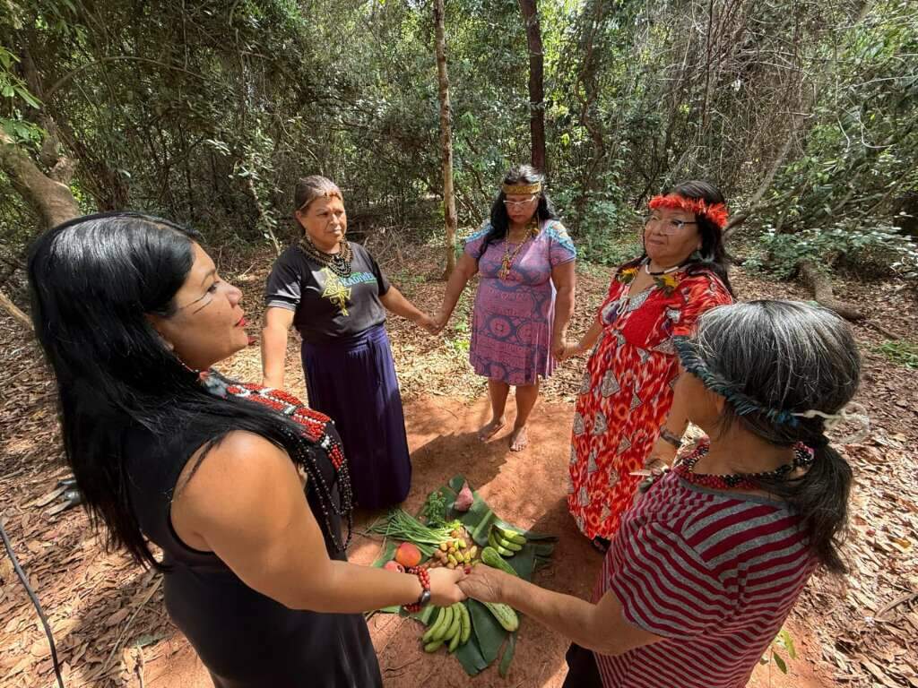 Filme retrata desafios de mulheres indígenas que vivem na área urbana