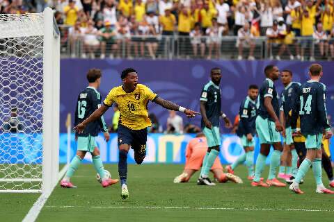 Equador vira sobre a Alemanha e avan&ccedil;a &agrave; fase de 16-avos da Copa do Mundo