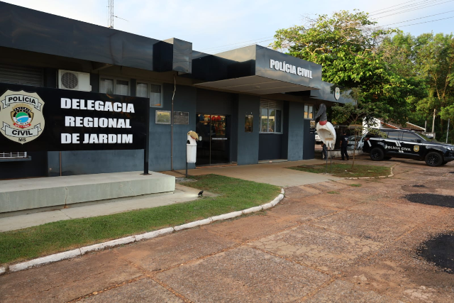 Suspeito de importunar crian&ccedil;a de 7 anos morre em confronto com a PM