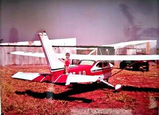 Com avi&atilde;o deixado pelo pai, dentista pilota para atender ribeirinhos na Amaz&ocirc;nia