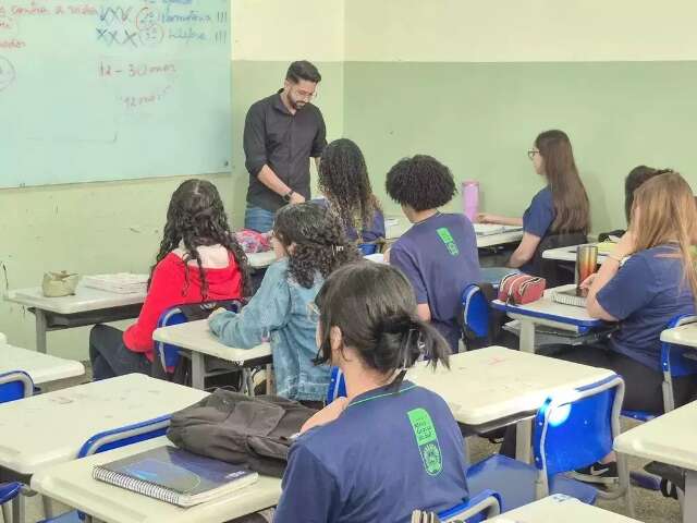 Reprova&ccedil;&atilde;o no Ensino M&eacute;dio despenca em MS