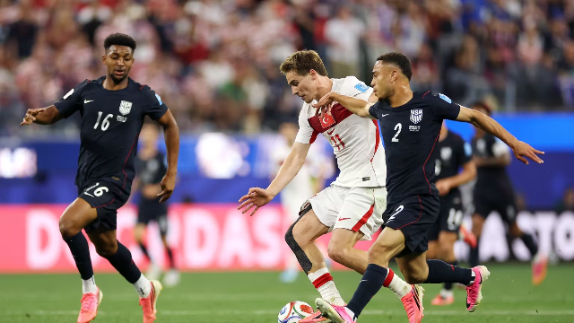 Vit&oacute;ria sobre os EUA n&atilde;o evita elimina&ccedil;&atilde;o da Turquia na Copa