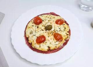 Pizza de beterraba parece bizarrice, mas ajuda a variar rotina sem culpa