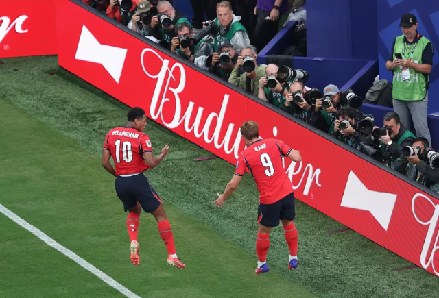 Inglaterra vence Panamá com brilho de Bellingham e Kane e pode pegar Brasil