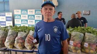 Moradores aproveitam mutir&atilde;o para fazer a feira e come&ccedil;ar o pr&oacute;prio pomar