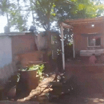 Prefeitura manda fam&iacute;lias deixarem &aacute;rea de faixa de dom&iacute;nio de avenida 