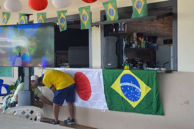&ldquo;Sou brasileiro&rdquo;: nipo-brasileiros recusam r&oacute;tulo de estrangeiro em dia de jogo