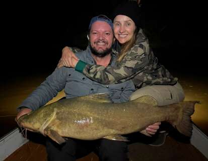 Em busca de novos rios, casal coleciona hist&oacute;rias na pesca esportiva