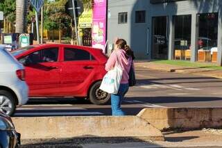 Pedestre n&atilde;o tem vez em Campo Grande e nos bairros a situa&ccedil;&atilde;o &eacute; ainda pior