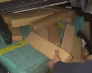 Estudante de Medicina tenta fugir e &eacute; pego traficando 570 kg de maconha 