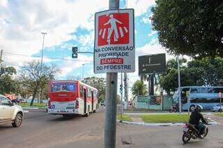Pedestre n&atilde;o tem vez em Campo Grande e nos bairros a situa&ccedil;&atilde;o &eacute; ainda pior