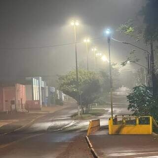 Neblina encobre Dourados e transforma amanhecer no sul do Estado