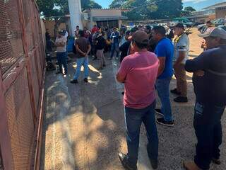 Ind&iacute;genas ocupam Distrito Sanit&aacute;rio e pedem sa&iacute;da de coordenador