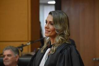 Em posse, desembargadora cita Manoel de Barros e promete ser justa