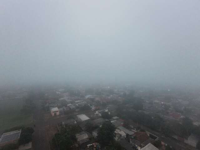 Neblina fecha aeroporto e avi&atilde;o da Latam com 131 passageiros pousa na Capital