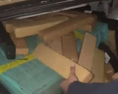 Estudante de Medicina tenta fugir e &eacute; pego traficando 570 kg de maconha 