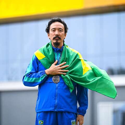 Atleta veterano de MS conquista 5 medalhas e bate recordes no Ibero-Americano