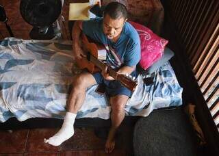 Diabete levou parte do pé, mas não calou o samba de Serginho Diabete levou parte do pé, mas não calou o samba de Serginho