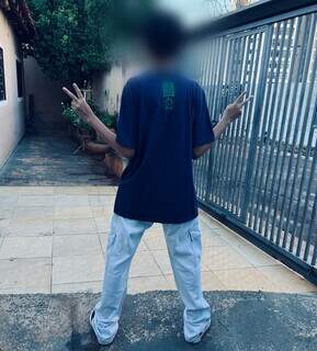Aluno com transtornos deixa 3 escolas e mãe cobra preparo da rede pública Aluno com transtornos deixa 3 escolas e mãe cobra preparo da rede pública