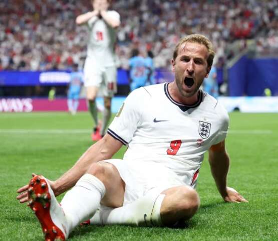 Inglaterra vence Congo de virada e com atua&ccedil;&atilde;o decisiva de Harry Kane