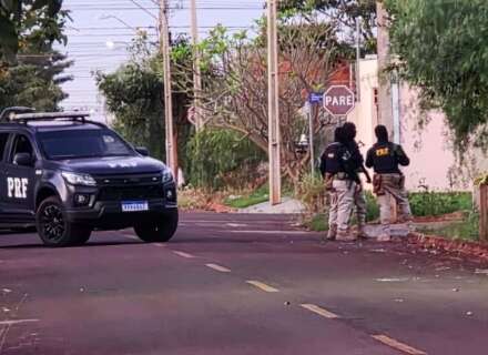 Pol&iacute;cia usa 2 helic&oacute;pteros em opera&ccedil;&atilde;o contra rede de tr&aacute;fico do PCC