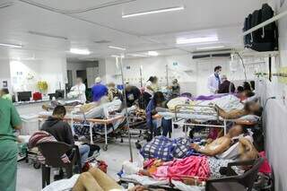 “Muito superlotado”: emergência da Santa Casa recebe mais de 100 pessoas em 24h “Muito superlotado”: emergência da Santa Casa recebe mais de 100 pessoas em 24h