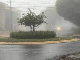 Nevoeiro encobre Ponta Porã e frente fria derruba temperaturas Nevoeiro encobre Ponta Porã e frente fria derruba temperaturas